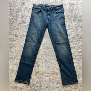 Calvin Klein Size 6 Slim Boyfriend Jeans